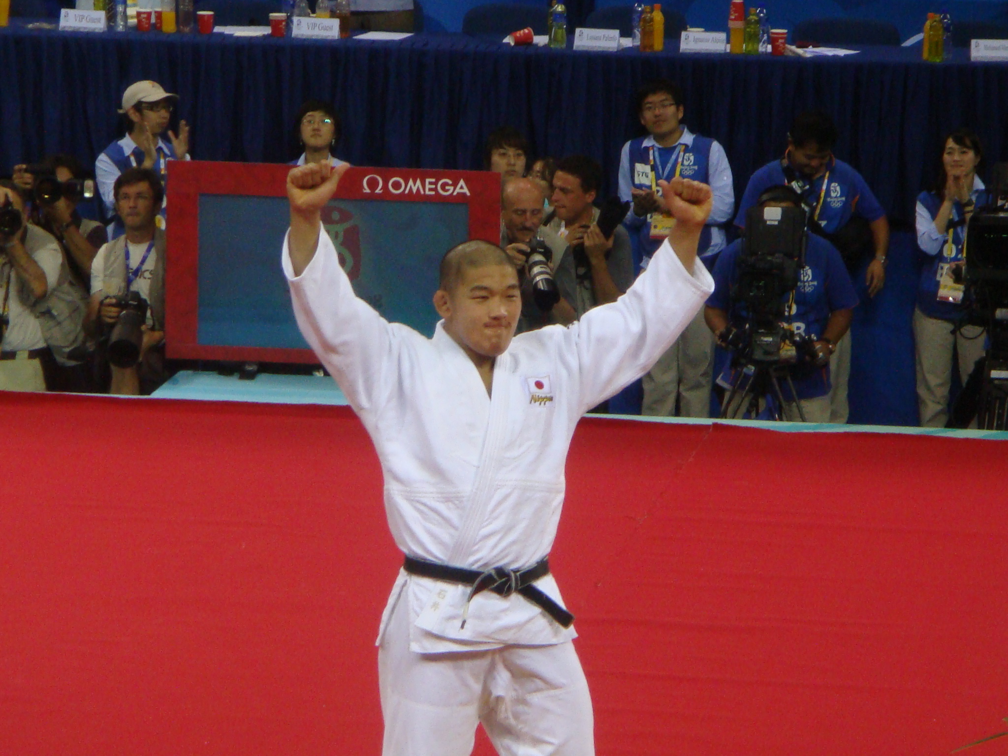 ishii-100-kg-olympic-champion-2008.jpg